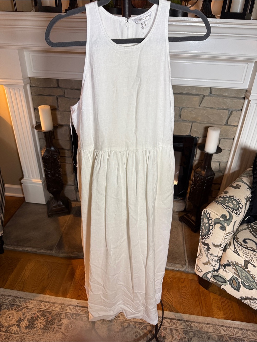 crown & ivy Cream Sleeveless Gathered-Waist Maxi Dress